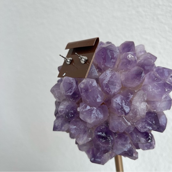 Vintage Hypo-Allergenic Silver Tone Unicorn Small Stud Earrings NEW - Picture 4 of 4